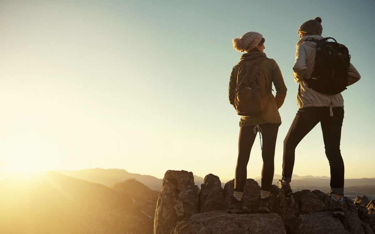 couple on mountain 1 1200x750 1 couple on mountain 1 1200x750 1