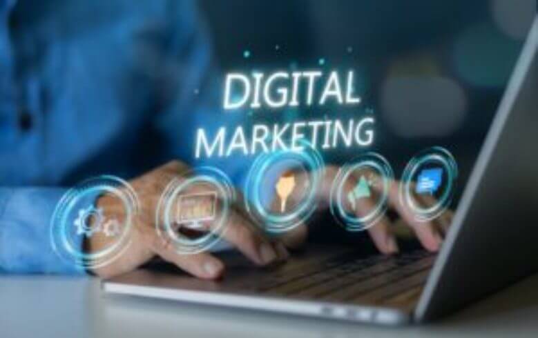 Human,With,Digital,Online,Marketing,Commerce,Sale,,Website,Advertising,,Promotion Human,With,Digital,Online,Marketing,Commerce,Sale,,Website,Advertising,,Promotion